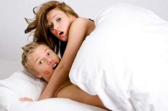 Bạn trai em xuất tinh ngoài có mang thai không?