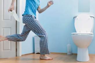 Đi đại tiện nhiều lần vào buổi sáng là bệnh gì