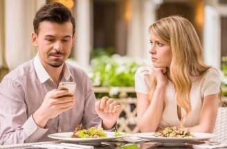 Bạn có biết dịch vụ kết bạn tại tphcm nào là tốt nhất?   