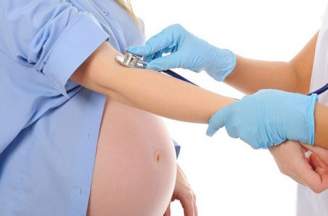 Mụn rộp sinh dục khi mang thai phải nên làm gì?