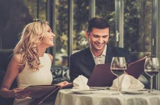 Những cách tán gái mới quen cho cánh mày râu