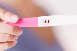 Tại sao thử que 2 vạch mà không có thai?